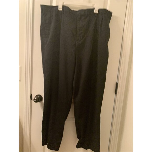 Carolina Bay Men's Pleated Front Casual Dress Pants Pockets Size 46x32 Black - Picture 1 of 16